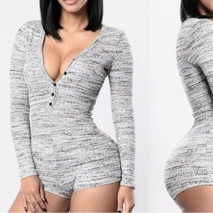 Fashion Nova XS up All Night Ribbed Long Sleeve Romper Booty Shorts Grey Gray
